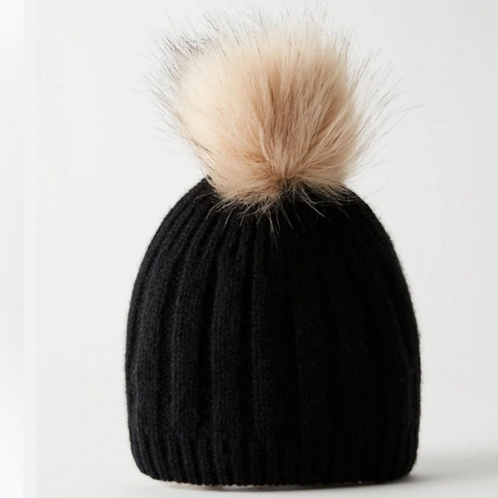Auxiliary Black Cashmere Beanie Fur Pompom